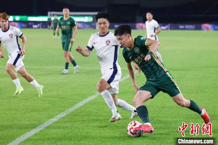 中超第7轮:浙江绿城2-2梅州客家,王钰栋转身抽