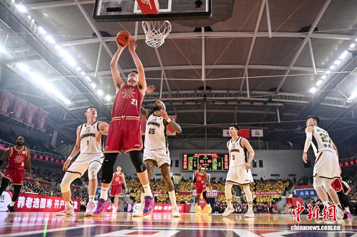 山西险胜辽宁迎来三连胜 张宁伤病反复仍需继续